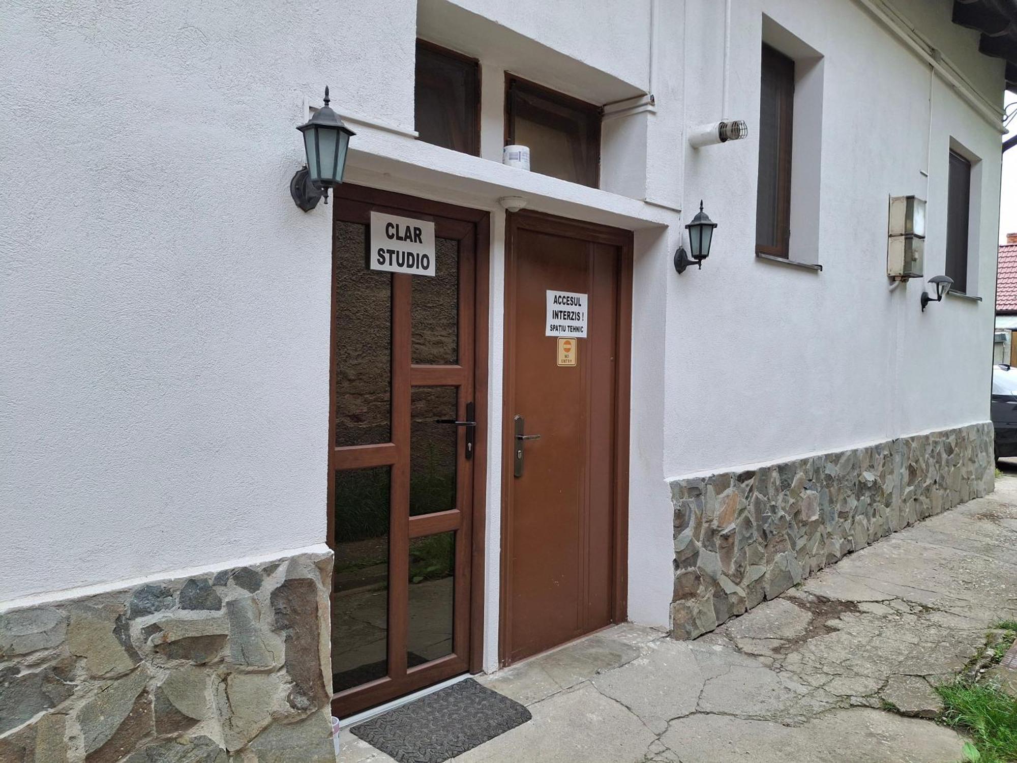 Clar Studio 1 Brasov Exterior photo
